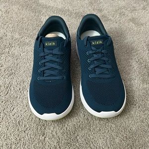 Brand new men’s Kizik 9.5